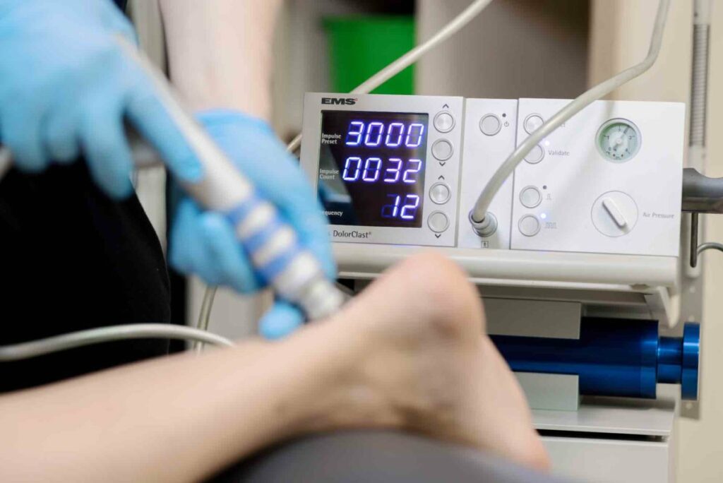 fala uderzeniowa na ostrogę